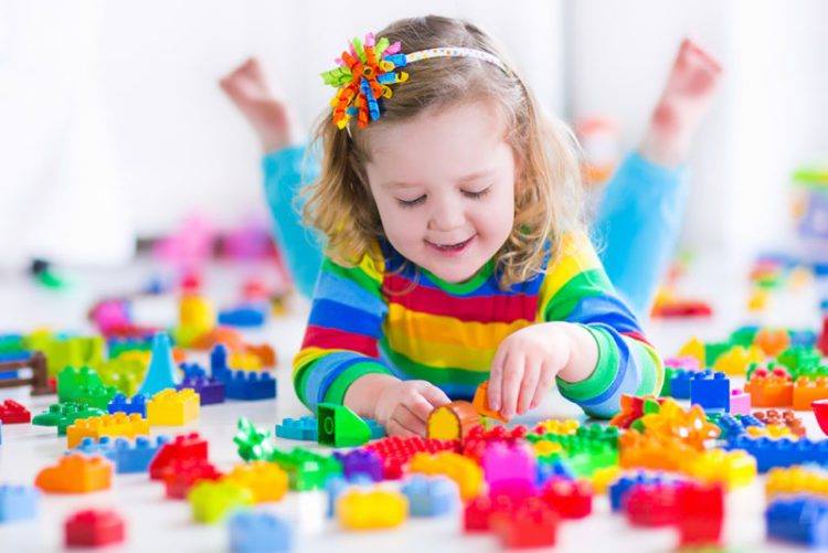 أهمية اللعب في مرحلة الطفولة المبكرة