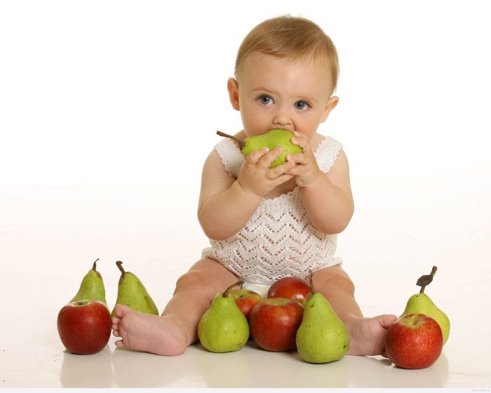 طفل 6 شهور ماذا يأكل؟