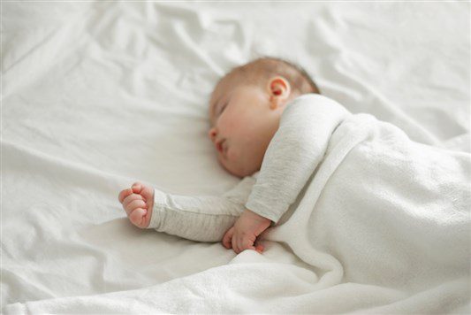 شهقة الرضيع أثناء النوم