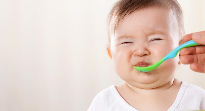 طفل 11 شهر ماذا يأكل ؟