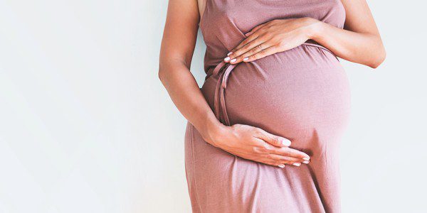 أعراض الحمل بتوأم في الشهر الرابع