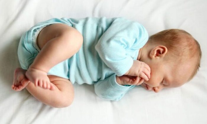 علاج الإمساك عند الرضع 3 شهور