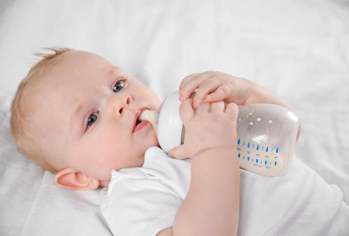 أسباب قلة الرضاعة الصناعية عند الرضع