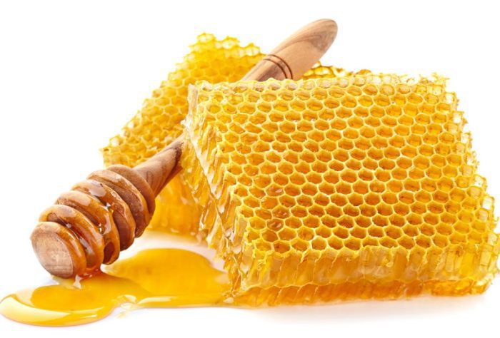 متى يعطى العسل للأطفال