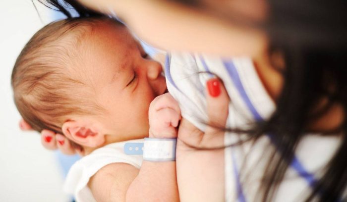 مشاكل الرضاعة عند حديثي الولادة