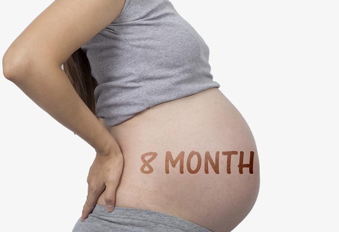 كيف تكون حركة الجنين في الشهر الثامن
