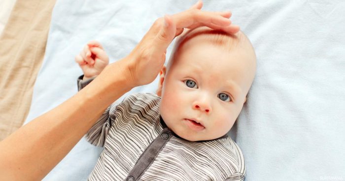 أسباب ظهور تورم طري تحت جلد الرأس عند الأطفال