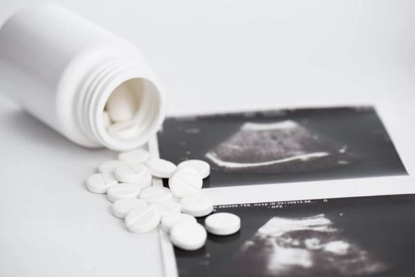 هل تباع حبوب الإجهاض في الصيدليات؟