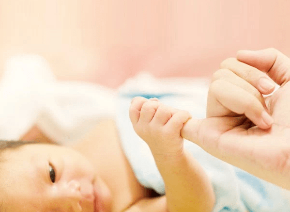 علاج الغرز المفتوحة بعد الولادة