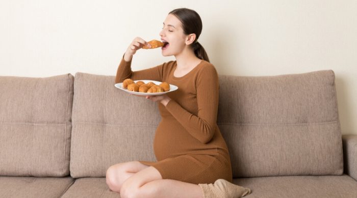 كثرة الأكل في الشهر الأول من الحمل